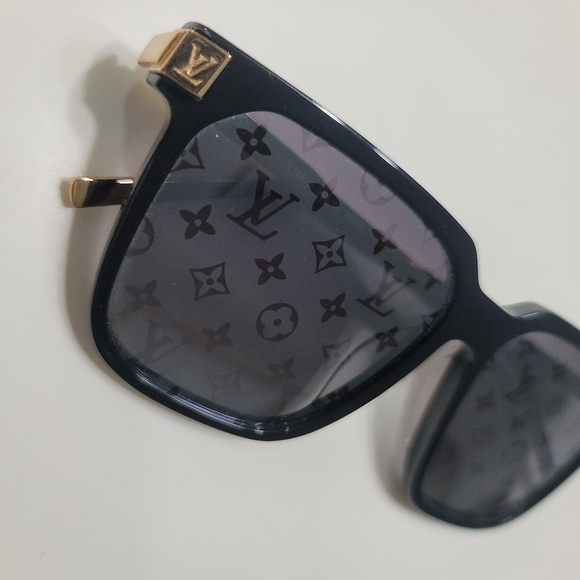 Louis Vuitton Black & Gold Sunglasses - Picture 1 of 7